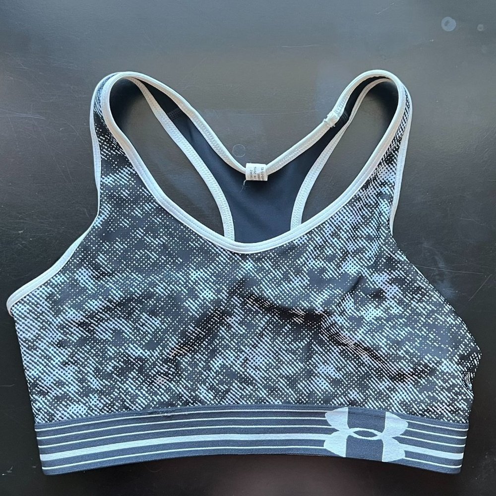 Under Armour Sports Bra (Medium)